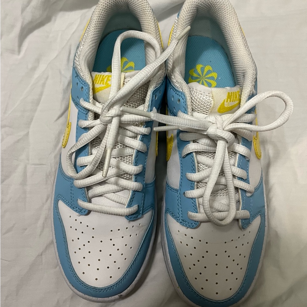 Nike Blue and White Retro Sneakers